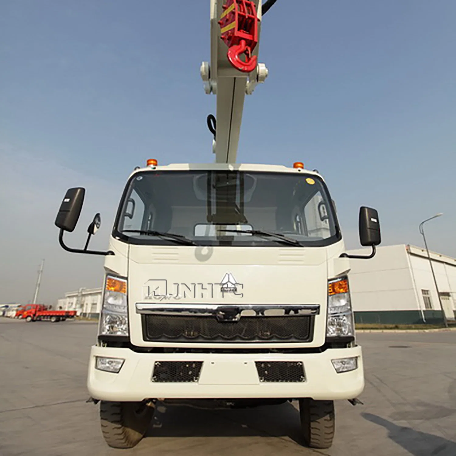 HOWO 4X2 Aerial Platform Working Lift Bucket Hydraulic Lifting Boom Light Truck