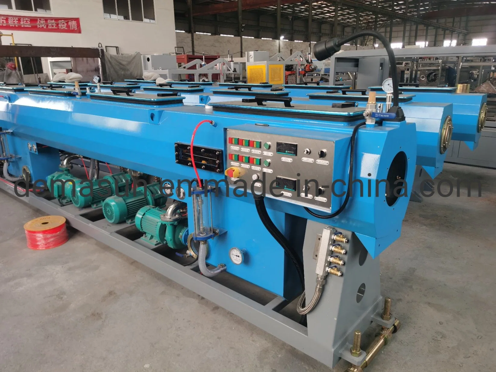 Drainage Pipe Production Line PVC Pipe Machine Vacuum Calibration Tank Plastic Extrusion Line Calibration Bath Pipe Line Cooling Tank