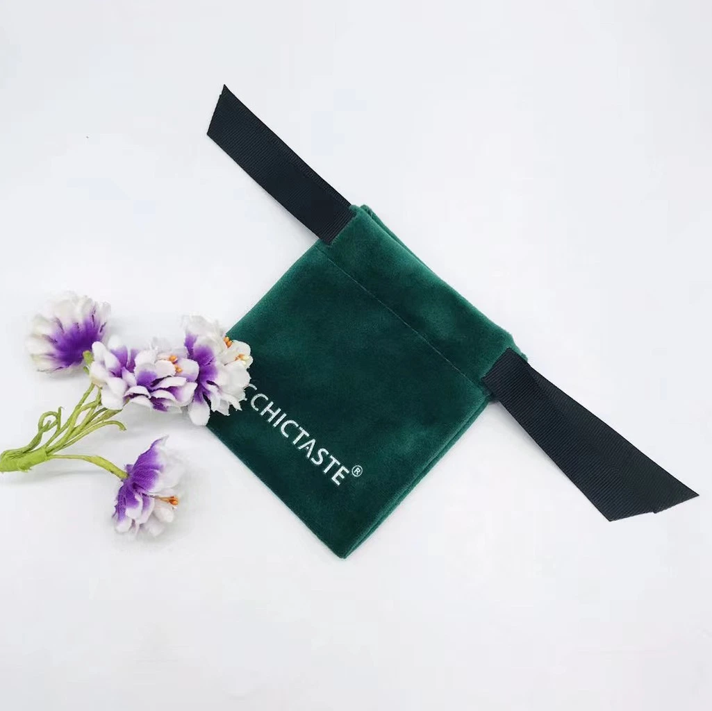 Wholesale/Supplier China Small Gift Packaging Pouch Bag with Logo Customized Canvas Velvet Jewelry Gift Bag for Promotion Hot Sale Advertising Velvet Storage Bag