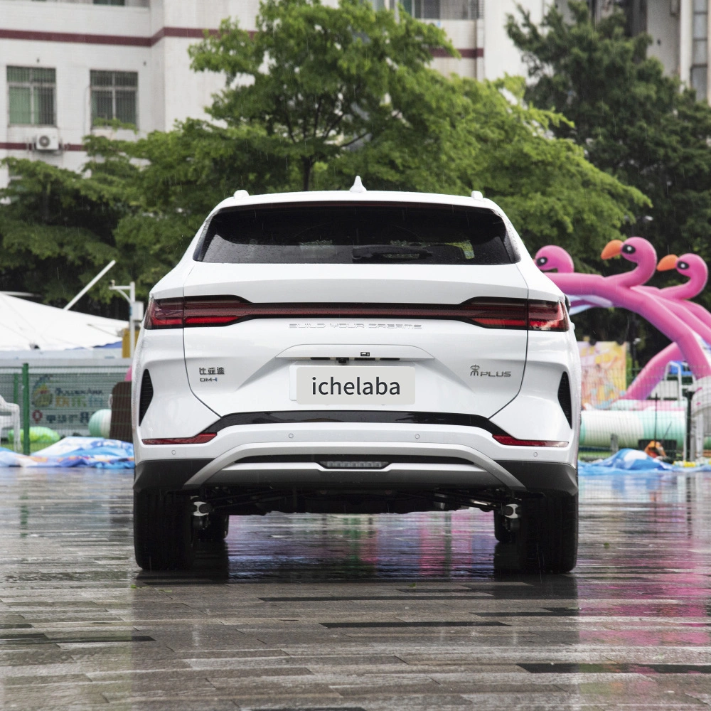 Carro elétrico pequeno de condução elétrica da China, Song Plus, da marca BYD.