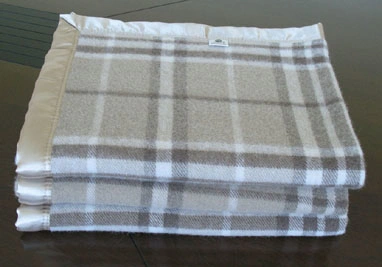 Soft Modern Knitted Wool Blanket Solid Color Nordic Decorative Chunky Knit Throw Blanket