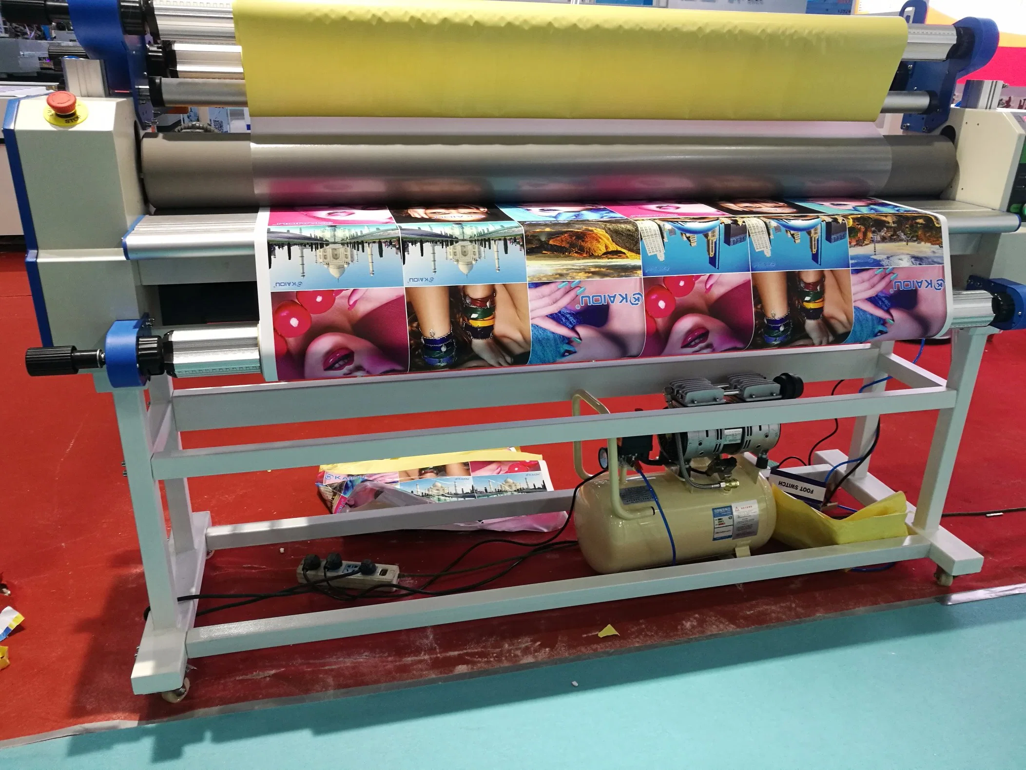 Dmais Vollautomatische Rolle zu Rolle Breitformat Hot Vinyl Laminator