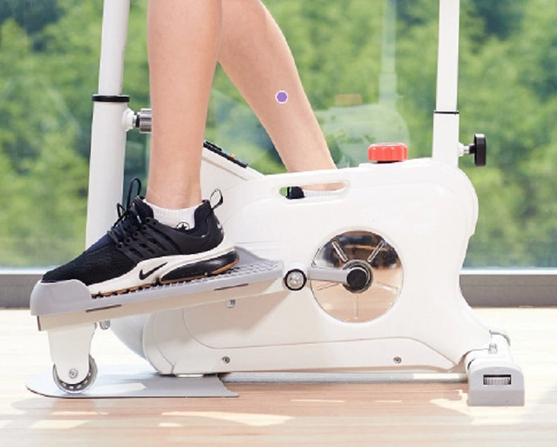 Gimnasio Inicio Calorias Entrenamiento Blanco diseñado ejercicio Sport máquina elíptica