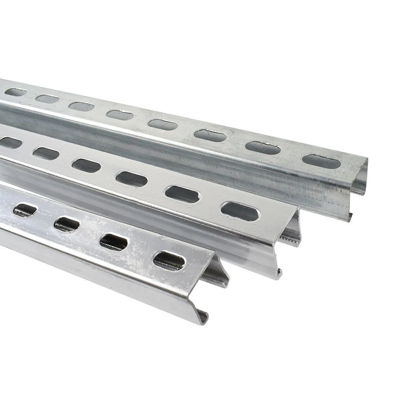 المنتجات الفولاذية المغلفنة قناة ذات فتحات من النوع C الأحجام الحجم القياسي لـ C Purlins Unistrut Channel Price