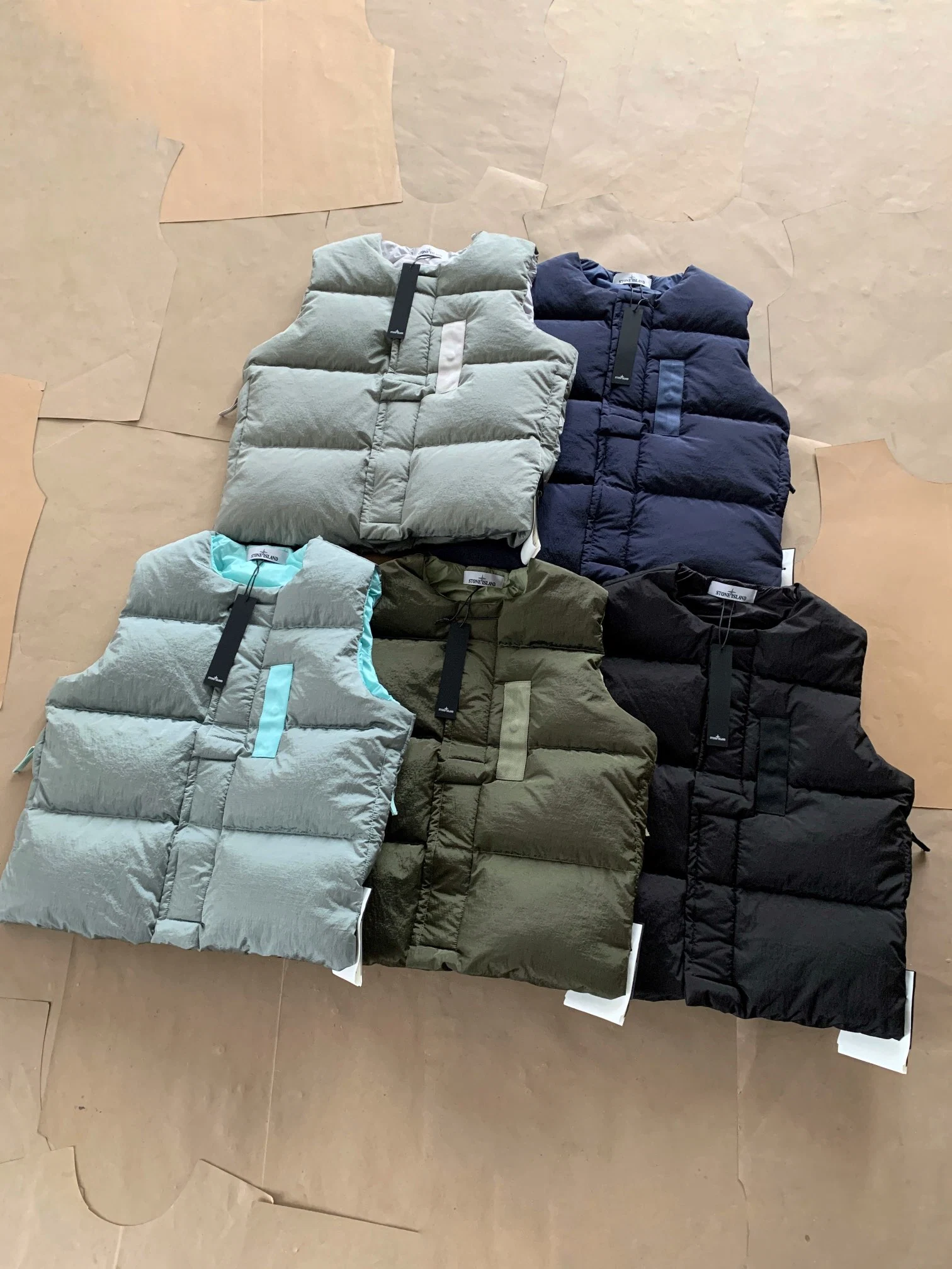 Dropshipping Stone Fashion Brand Winter Puffer Jacket Designer Coat Men Clothes