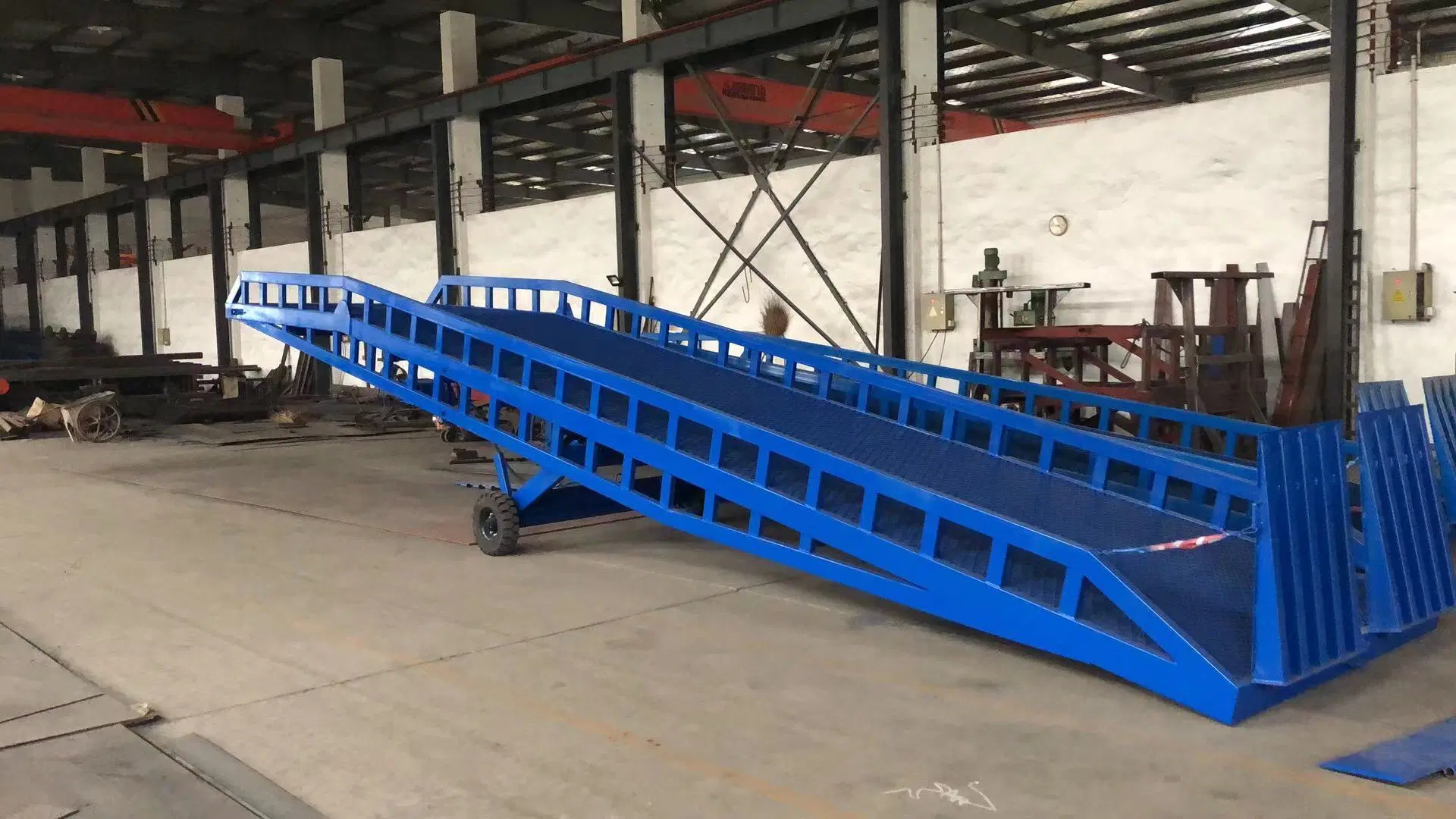 Mobile Truck Container Loading Hydraulic Boarding Bridge