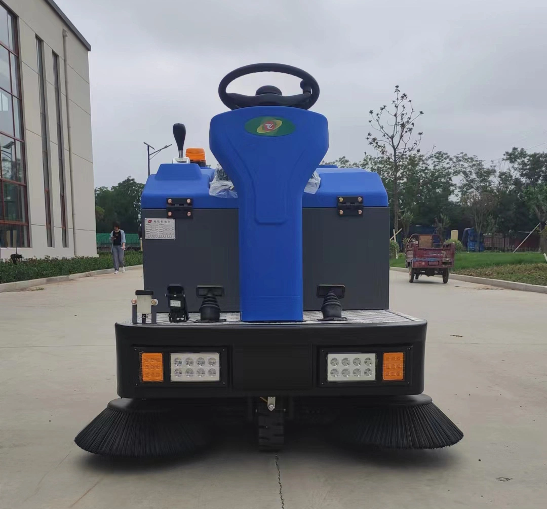 Commercial Use Industrial Small Cleaning Machine Ride-on Sweeper in Sri Lanka India