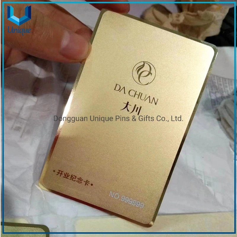 تصميم مجاني مخصص طبقة من الأكسيد Finish Vip Metal Business Card، بطاقة عضوية من 4 إلى 5 مم Steainess Steel Gold Club