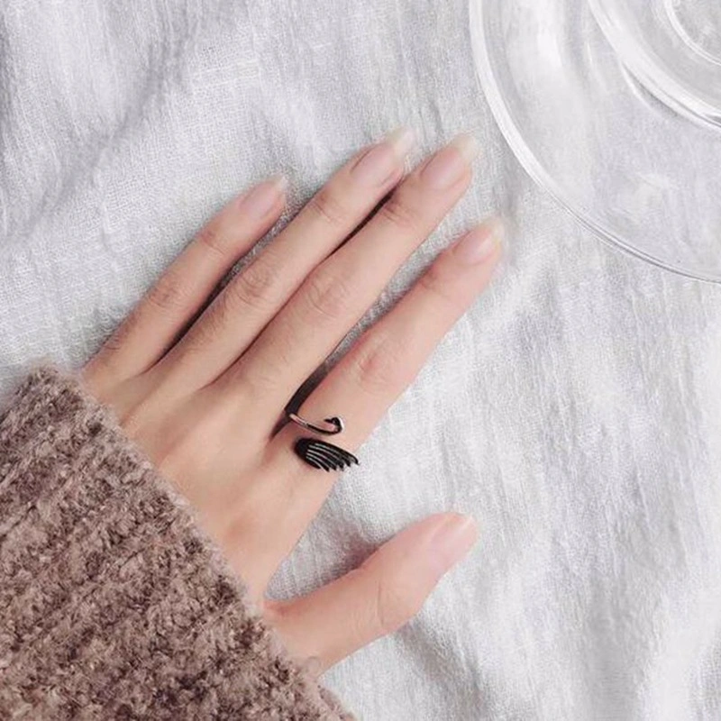 New Simple Style Swan Adjustable Yarn Guide Animal Ring