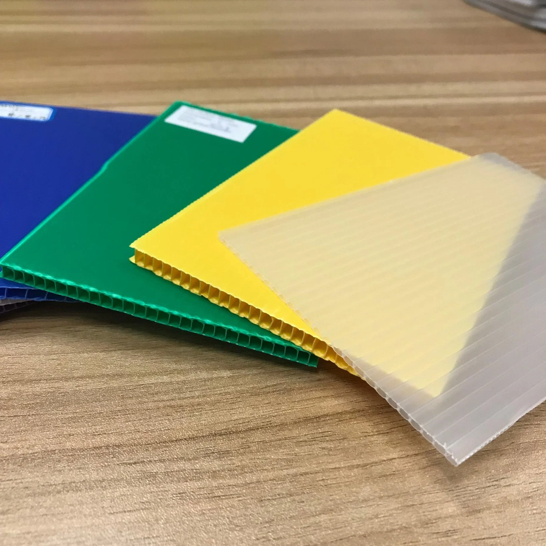 Eco-Friendly Customized Popular PP Hollow Plastic Corrugated Sheet