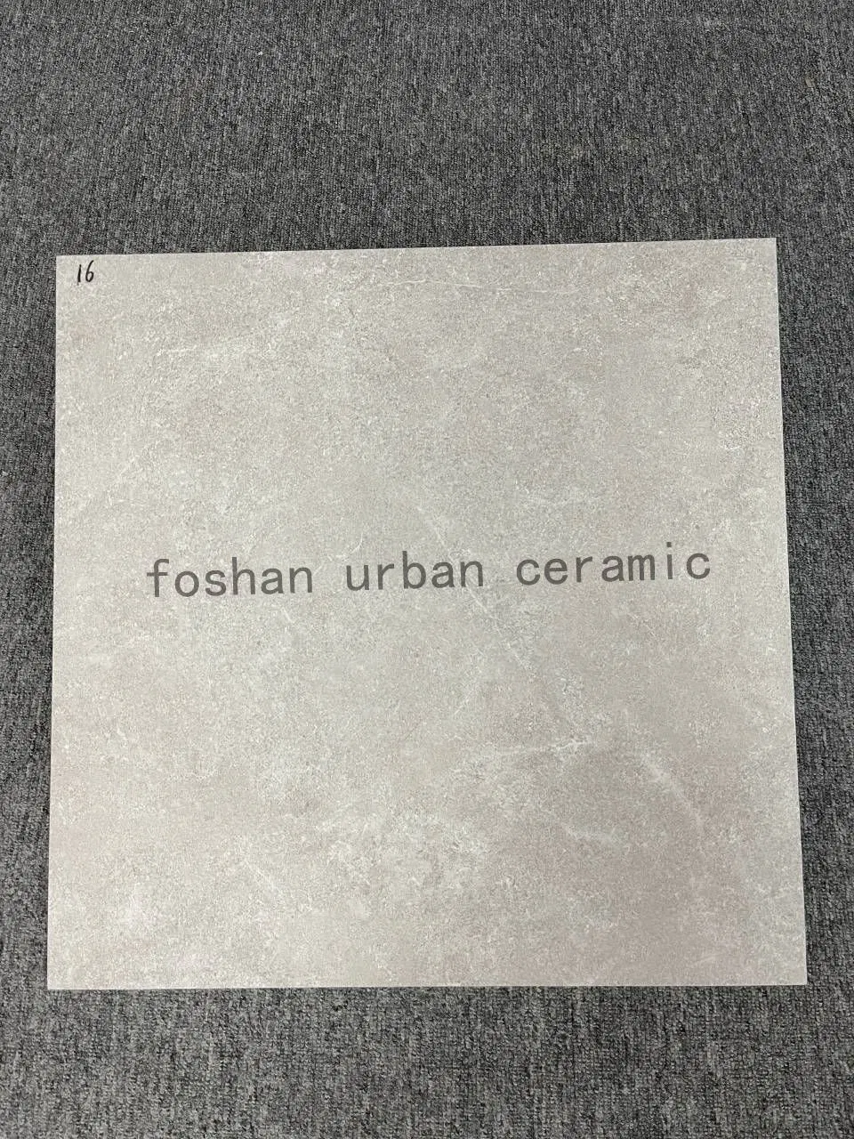 Foshan decoración caliente 600x600mm Porcelana mate Piso de cerámica antigüedad rústica Mosaico