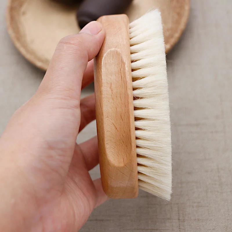 High quality/High cost performance Amazon Hot Sale Wooden Mustache Brush with Soft Goat Hair Wood Color Beard Brush Use for Beard Hair