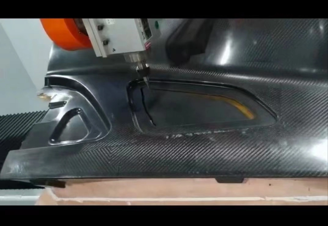 5 Aixs máquina CNC para automoción decorado interior y exterior de los componentes