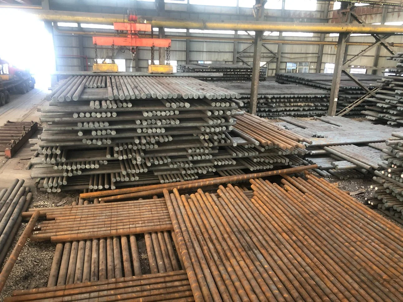 Hot Rolled Factory Price Carbon Steel Round Bar Q235 Q345b Dia70mm SAE4140 Cr12MOV Alloy Steel Round Bar