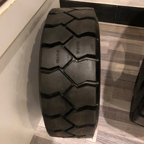 Wholesale/Supplier Manufacturer 6.50-10 28X9-15 Pneumatic Cushion Solid Wheel Tyre for Forklift Trailer Part off Road OTR Heavy Equipment Rubber/Industrial/Forklift Tire