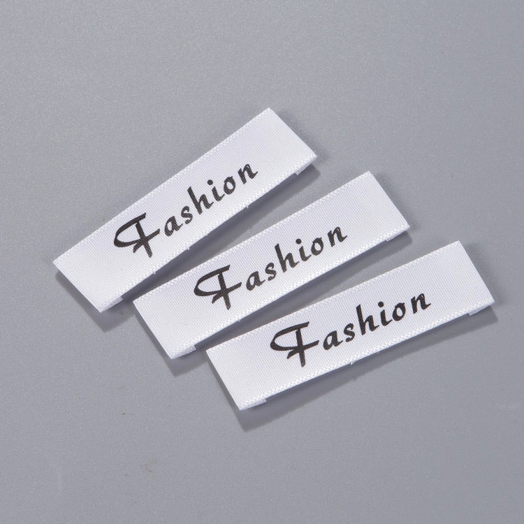 No MOQ High Quality Factory Custom Golden Brand Logo Woven Tag for Clothing Hat Jeans Products