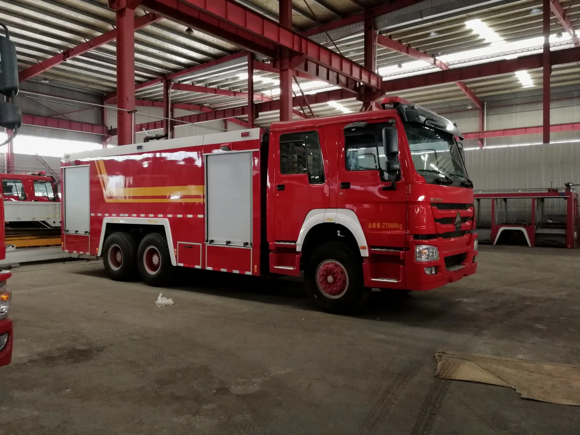 Sinotruk HOWO 6X4 10000 Liters Water Tank Water Truck Foam Tank Fire Fighting Truck Fire Truck