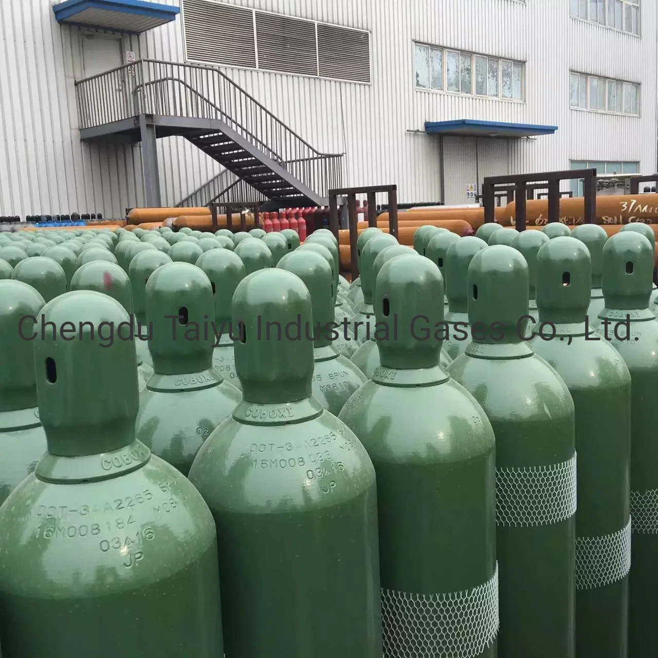 Manufacturer 99.9% Nitrous Oxide N2o Gas for Industry & Medical Uses in 40L/50L/ISO Tank