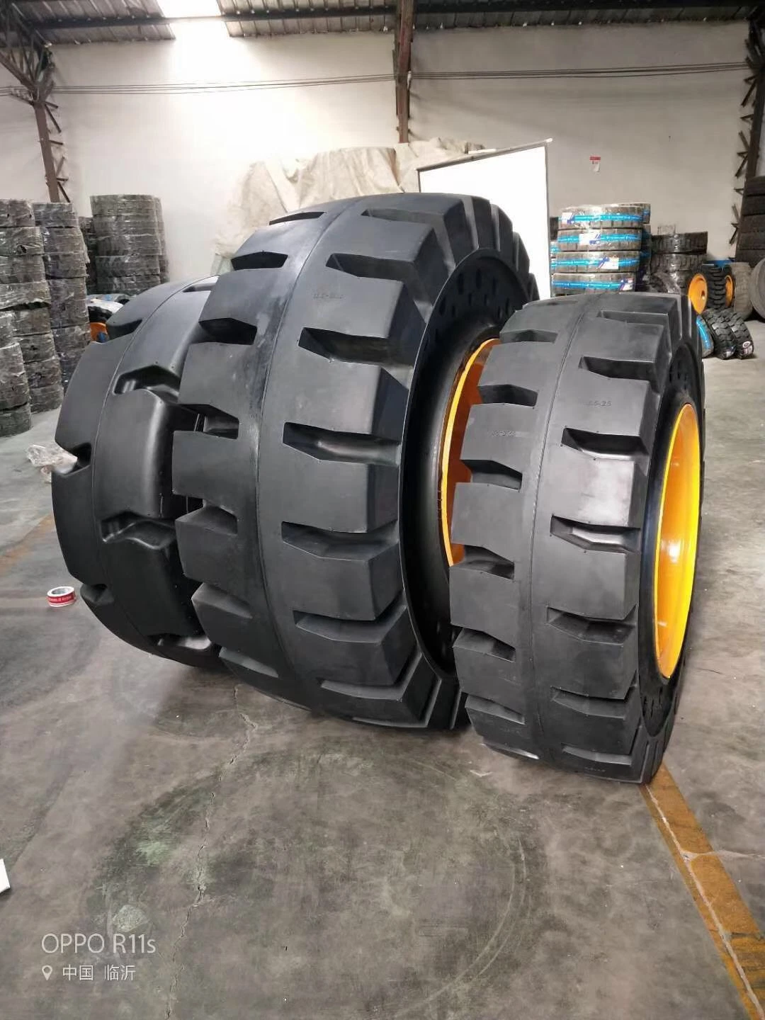 Industrial Tire OTR Tire Forklift Solid Tire Solid 17.5-25