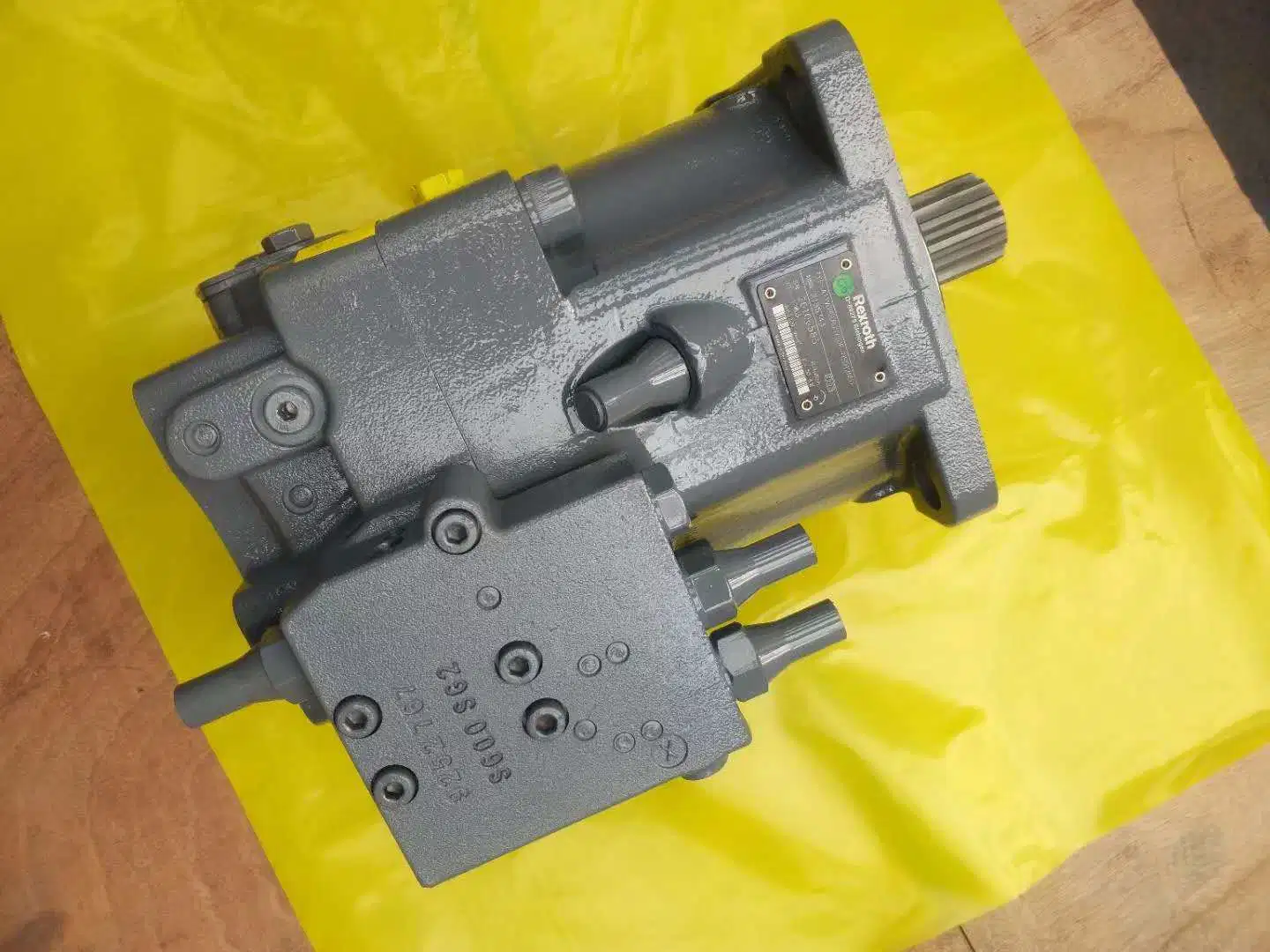 Xinlaifu A10f A10FM A10FM037 A10FM045 A10FM058 A10FM063 Series A10FM63/52W-Vwc60n00 Hydraulic Axial Piston Pump