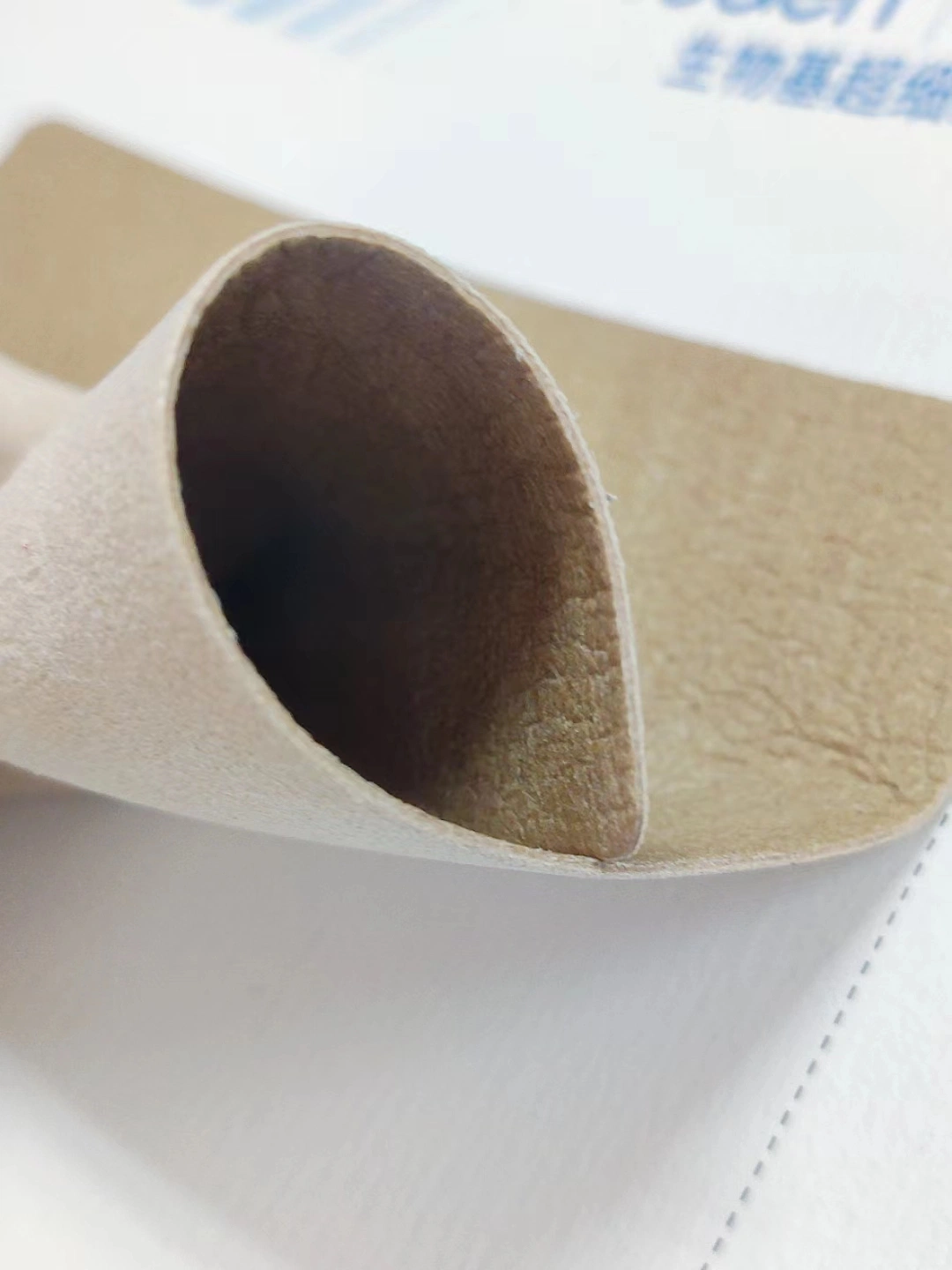 Подлинной Handfeeling патентных PU Fabric воздухопроницаемая подкладка из синтетической кожи