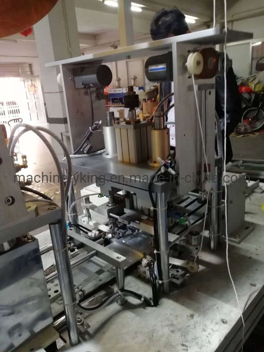 Medical Surgical Mask Making Machine Fully Automatic Disposable Machine for Making Face Mask Nonwoven Dust