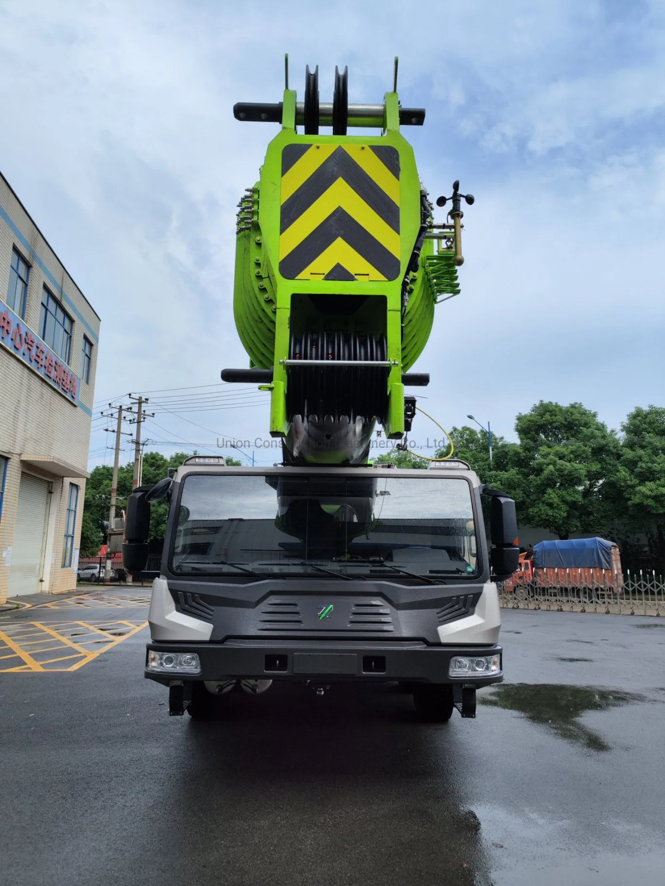 China Truck Crane 130 Tons Zoomlion ZTC1300V Pilot Control Mobile Crane