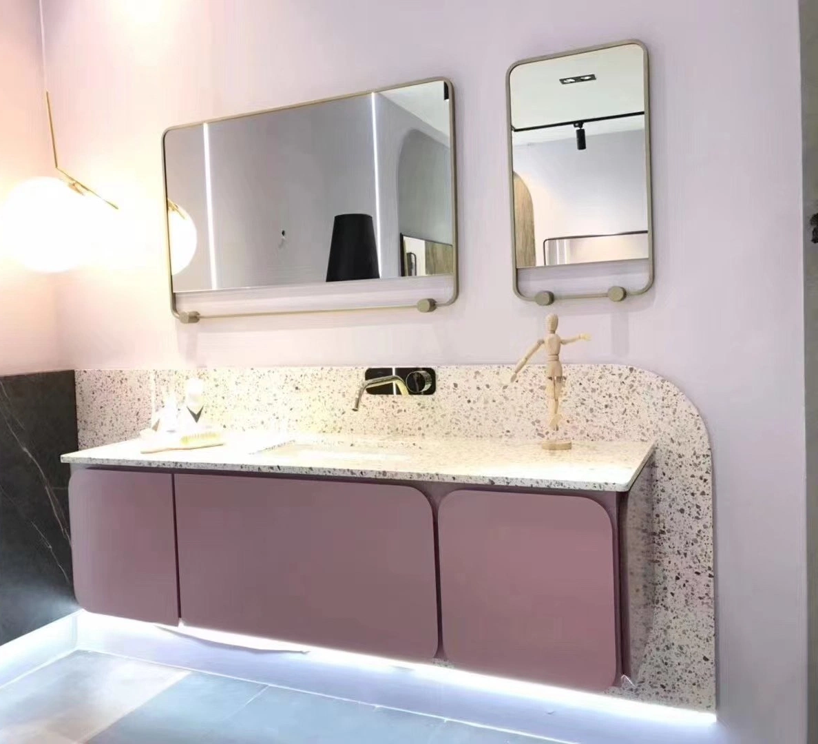 New Style Modern Bathroom Cabinet Wall Mounted Bathroom Vanity Solid Wood Bathroom Furniture Sets
