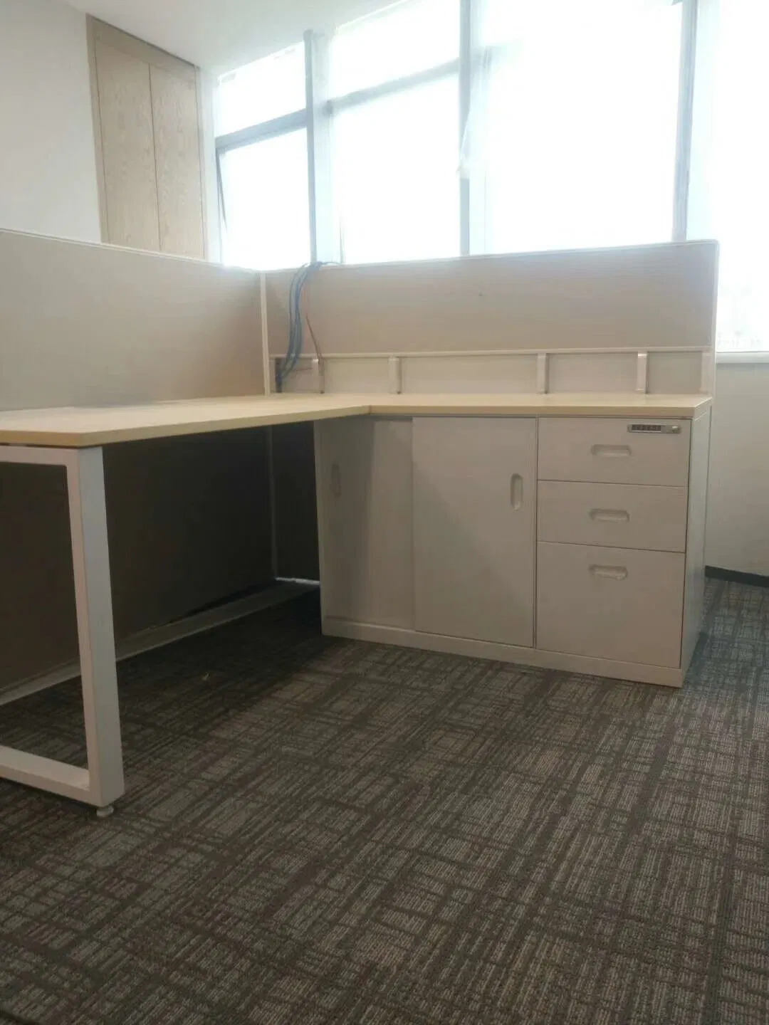 Office Desk with 3 Drawer Mobile Pedestal with High Standard