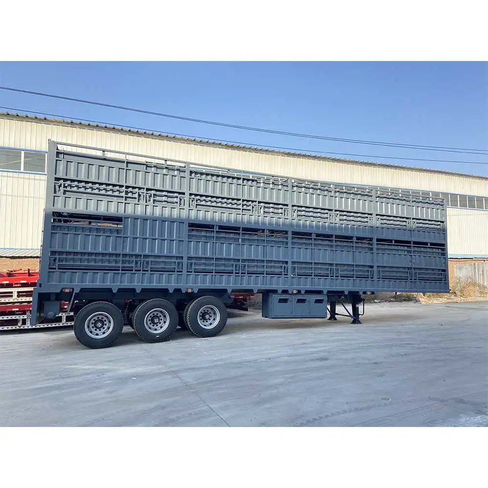 Customized Fence Semi Trailer Livestock Cargo Transport Fence Cargo Semi Trailer