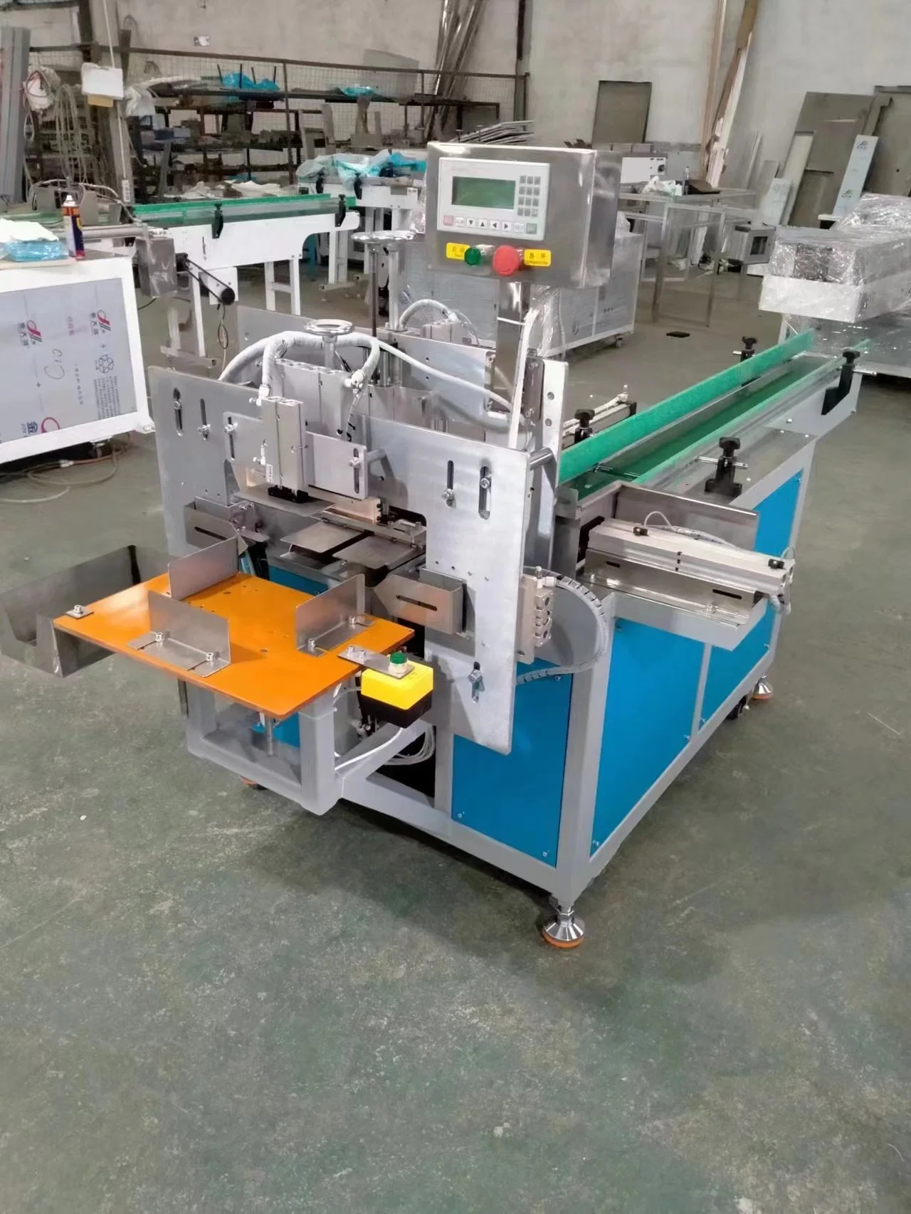 سعر المصنع نابكين Tissue Paper Machine Semi Automated Tissue Packaging الماكينة