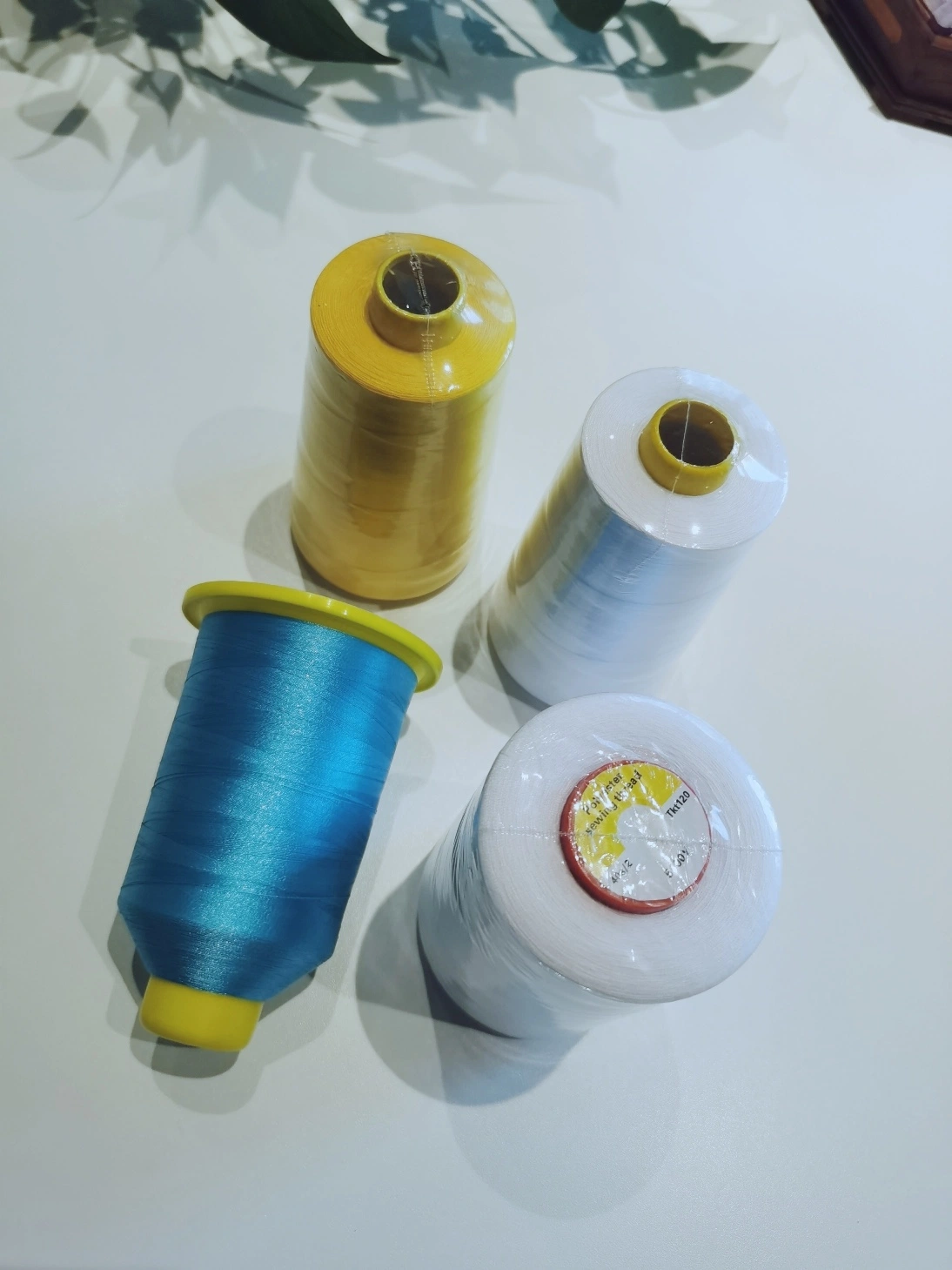 108d/2 Machine Embroidery Thread 100% Polyester Sewing Thread for Home Clothin