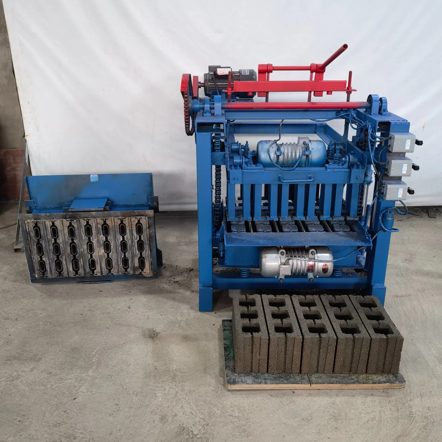 Brick Making Machine Interlock Hallow Paving Cement Blocks Moulding Machinery