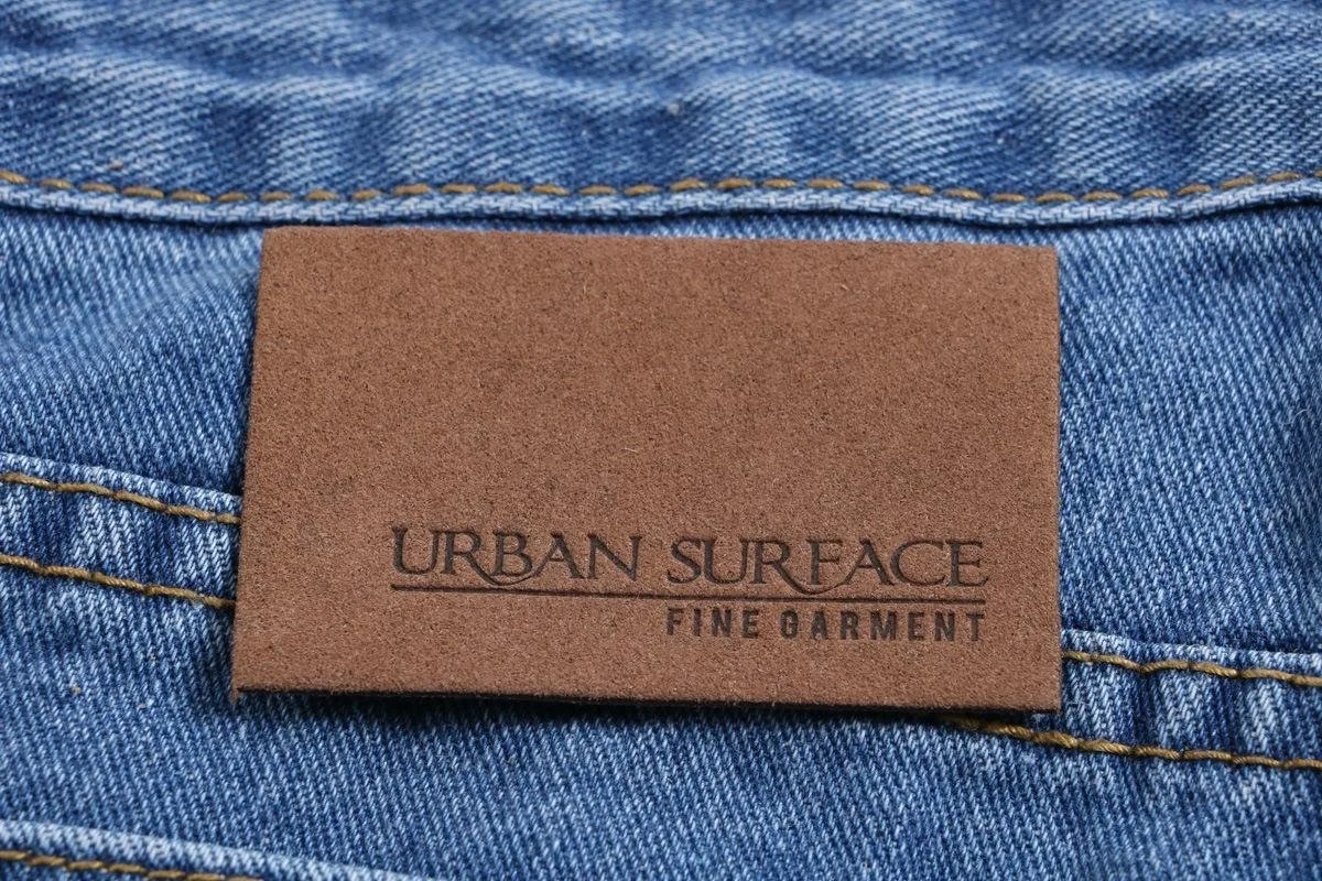 Großhandel Fabrik Preis PU Marke Tag Silikon Leder Jeans Tuch Größe Stoff Metall Gewebte Kleidung Etiketten