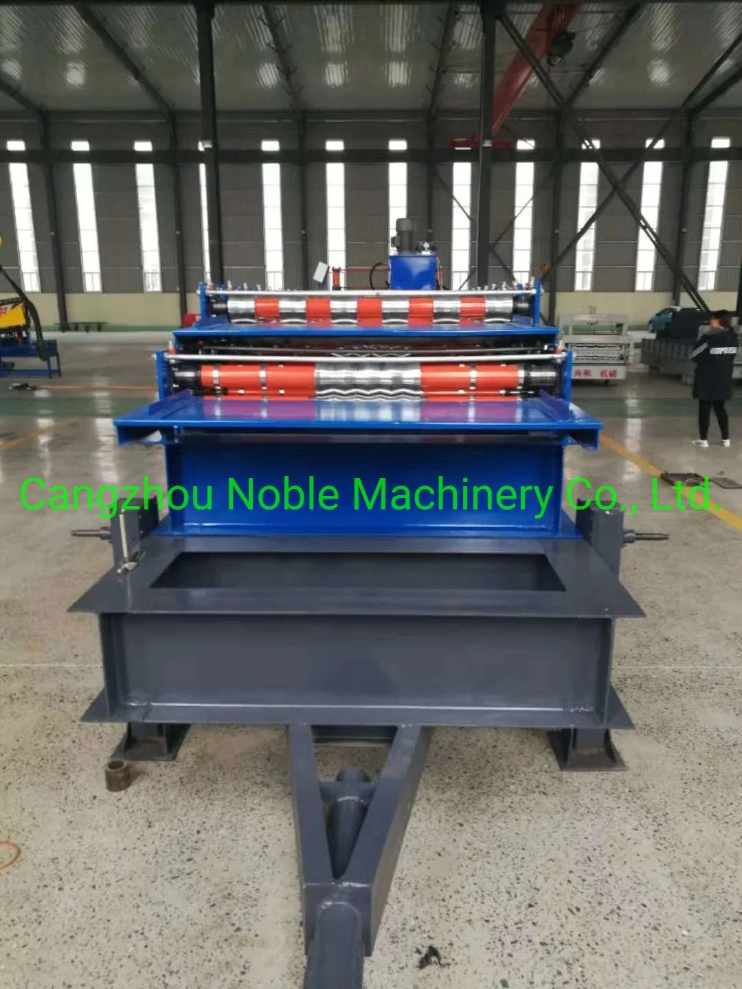 Portable New Roof Use Steel Cold Roll Corrugated /Rib Profile Design Wall Tile Making Roll Forming Machine