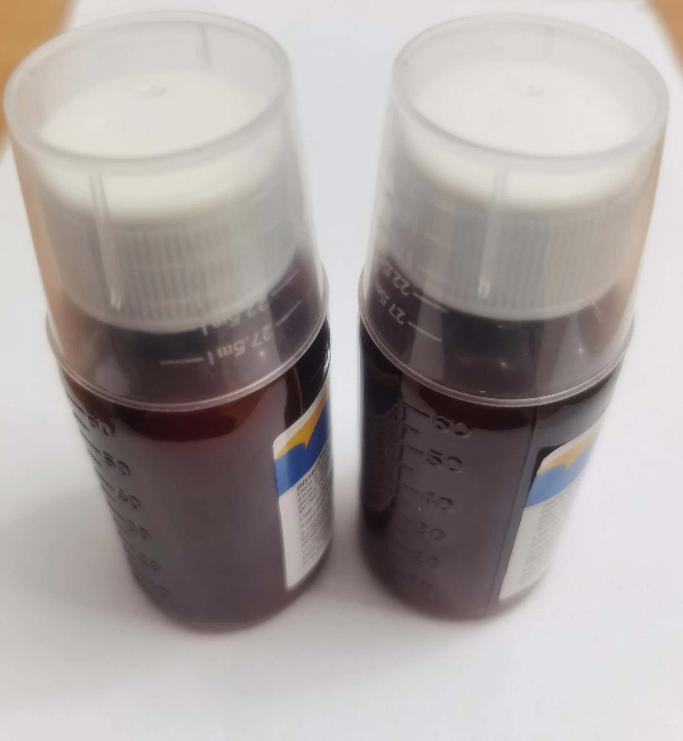 Chlorhydrate de bromohexine Cyproheptadine Azithromycine sirop de neurozine 60ml 100ml 150ml