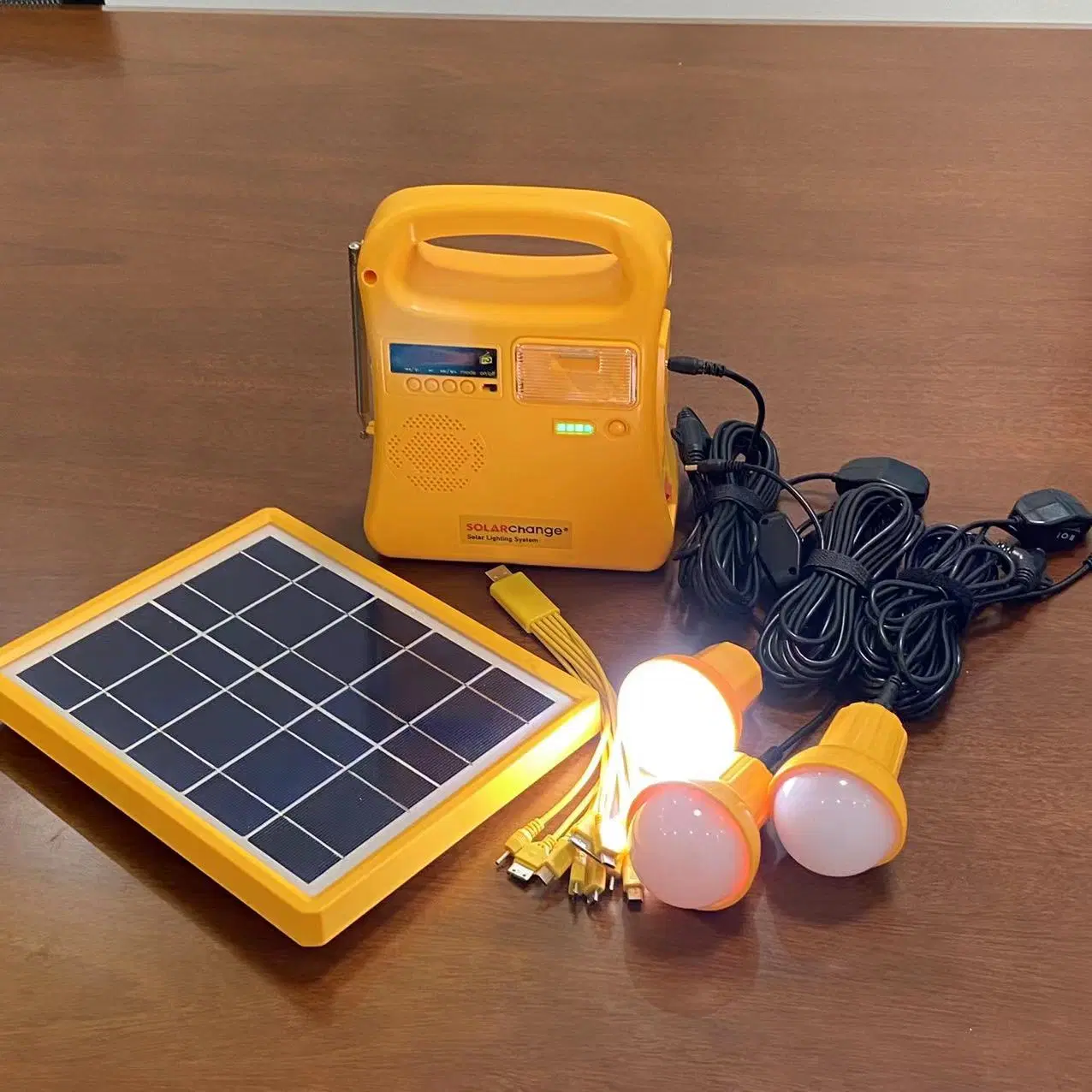 Solar Home System for No-Electric Area Solar Panel Kit (SF-305 with Bluetooth/FM Radio/Mobile Charger/3PCS Bulb)