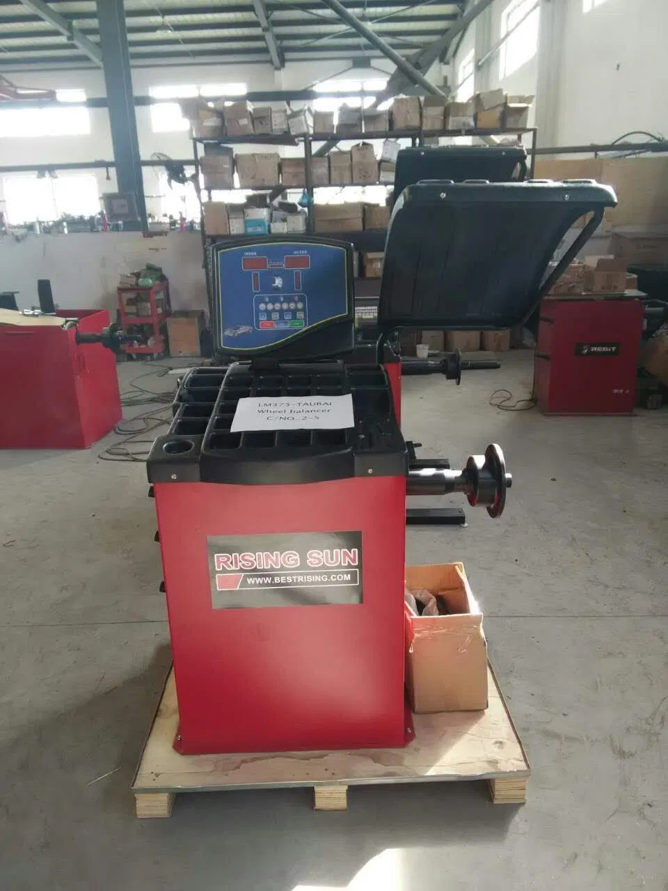 Auto Garage Equipment Tyre Balancer Machine with Ce