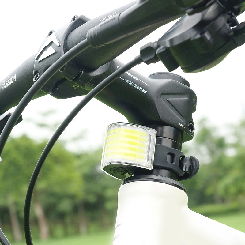 Feux de vélo de jeu de lumière avant et arrière180 Degré d'éclairage RECHARGEABLE USB 5 Modes d'éclairage Options ABS IPX3+PC vélo jeu de lumière