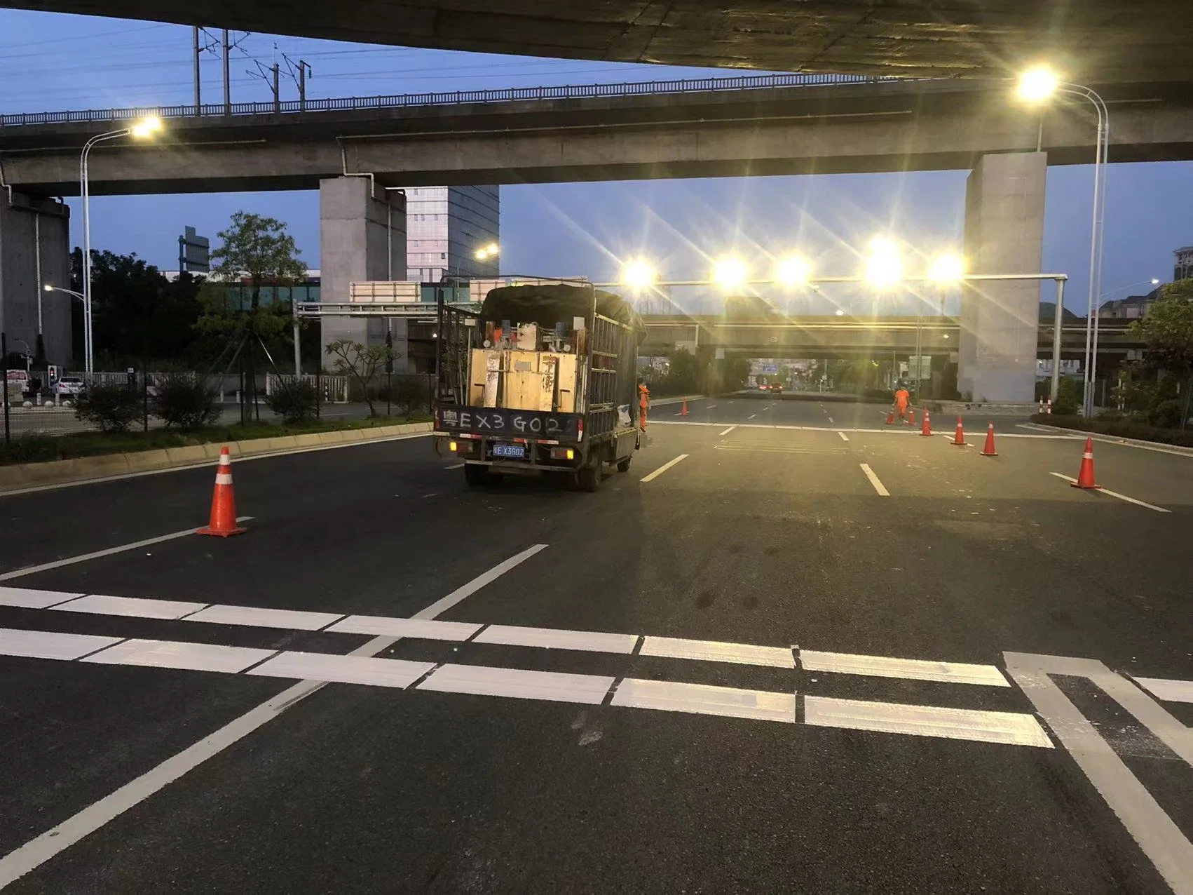 La marca de la carretera fábrica de pinturas Colores de la carretera de termoplástico señalización reflectante pintura