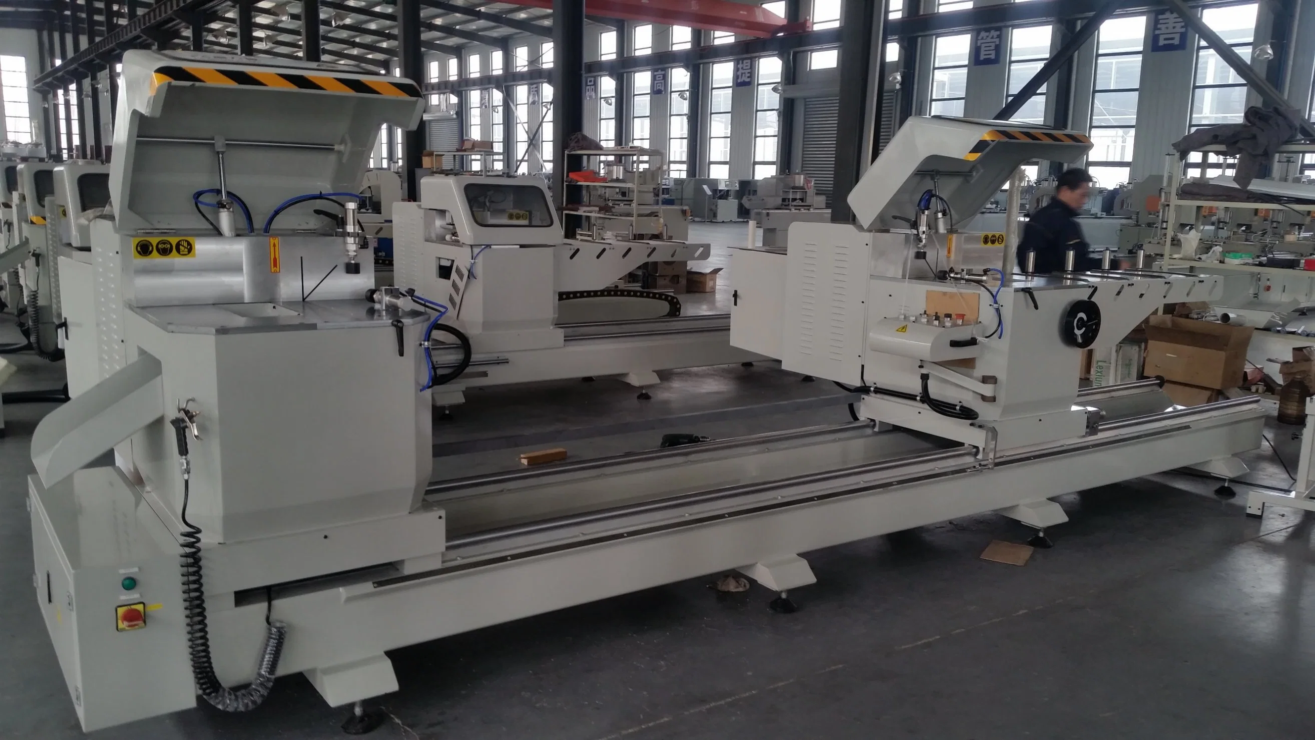 Aluminum UPVC Double Head Cutting Saw Aluminium PVC CNC Cutting Machine