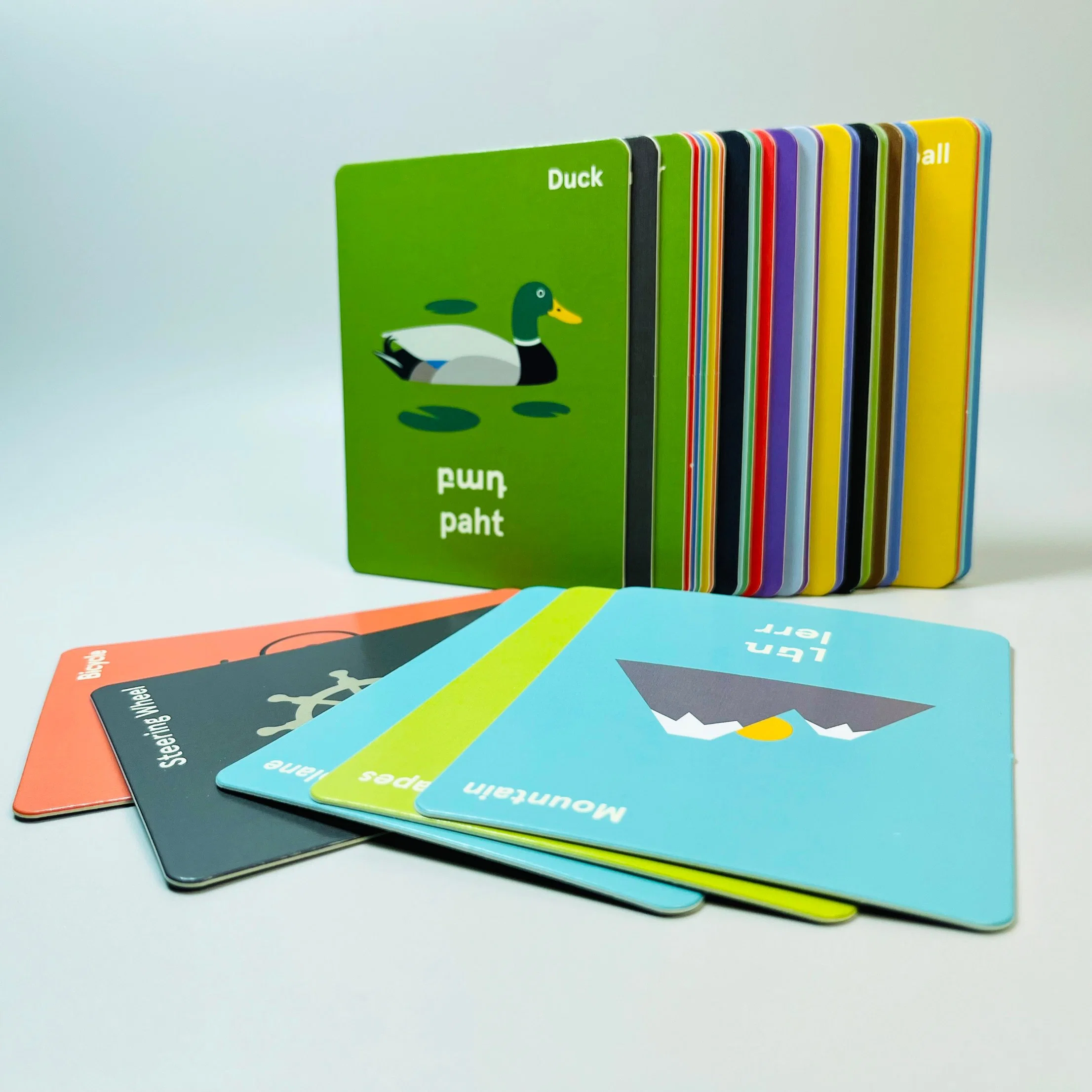 Carte Flash Personnalisé Papier de l'impression de cartes à jouer pour les enfants Les enfants adultes des jeux de cartes de jouets et jeux de puzzle Personnalisé Papier de la carte cadeau carte OEM/Service ODM