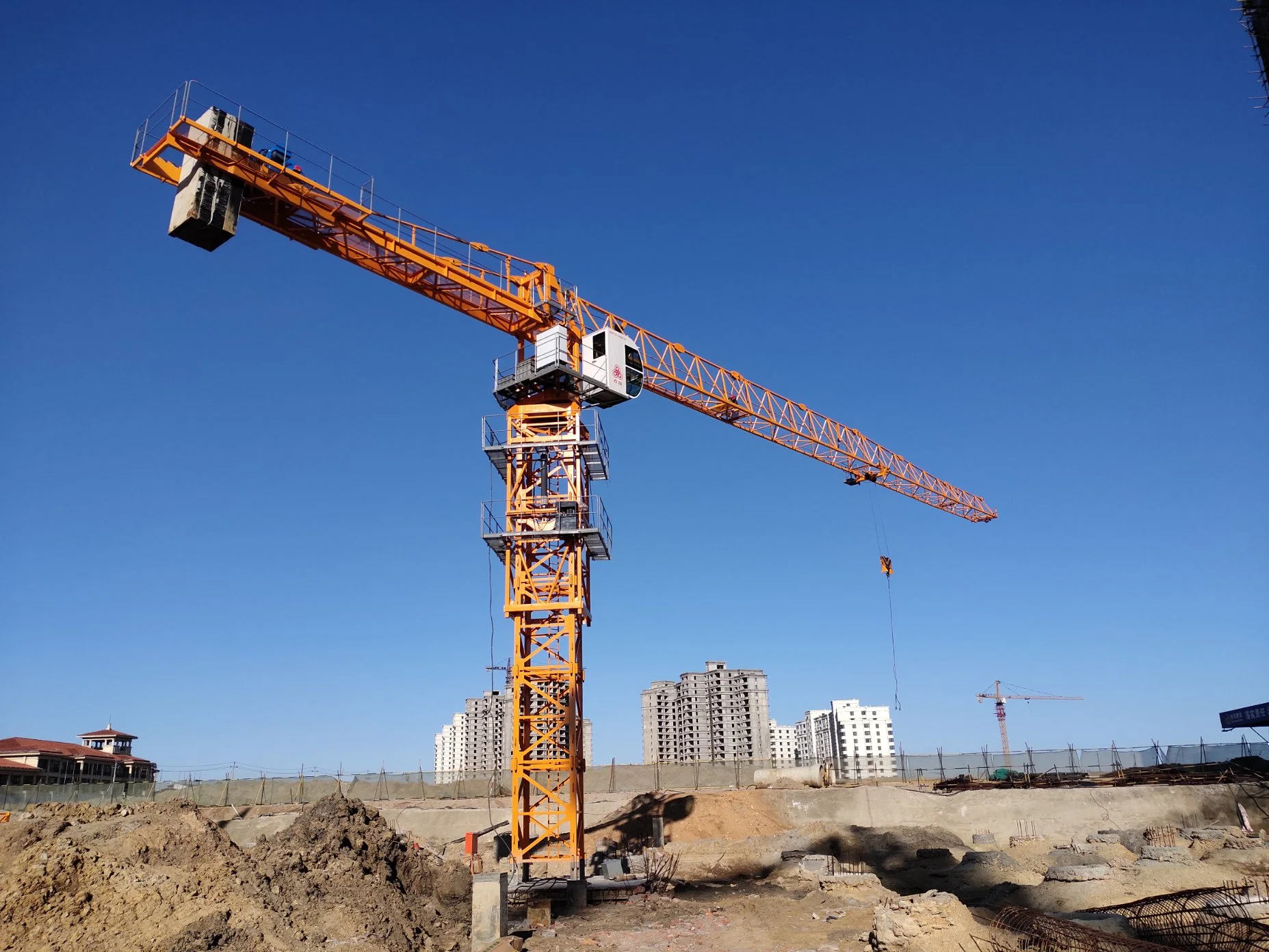 Radius 60m PT6013 Hot Selling Flat Head Tower Crane