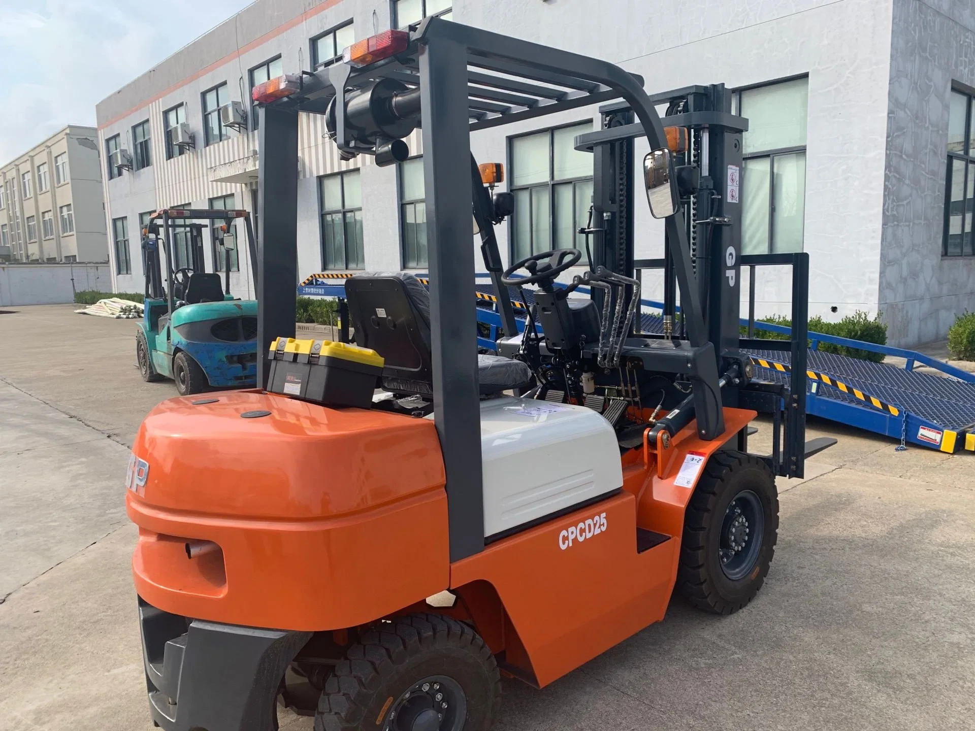 Adjustable 1t - 5t Gp Used Diesel Mini Forklift Truck