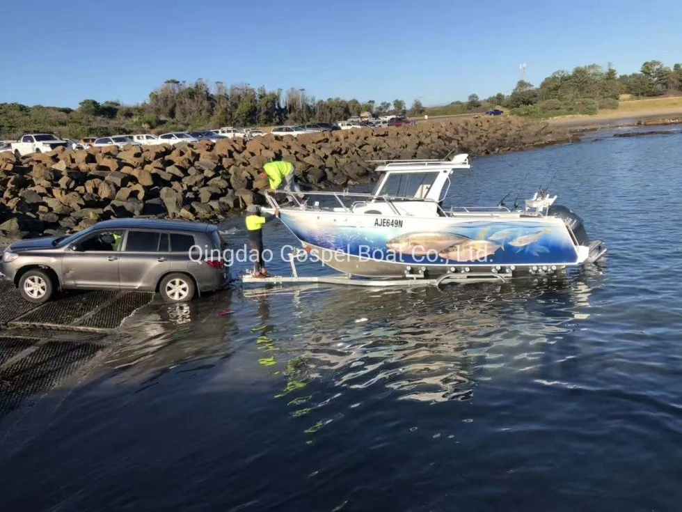 25ft Outboat la mitad de aluminio y de estilo Cabaña 8 personas de yates de lujo