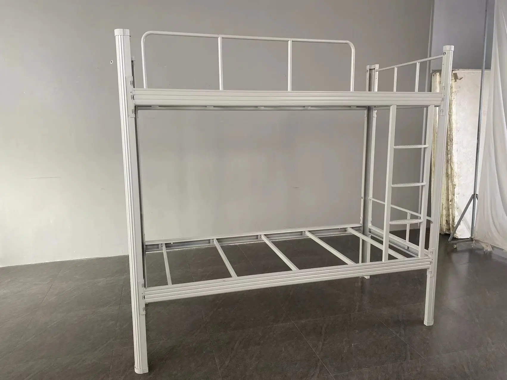 Cama de metal moderna estrutura cama de casal Adult Iron Dormitório Escola Mobiliário