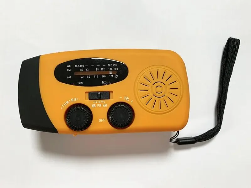 محطة راديو BKK FM جهاز بث FM صغير رقمي سماعات رأس ستيريو صغيرة بتصميم راديو محمول FM