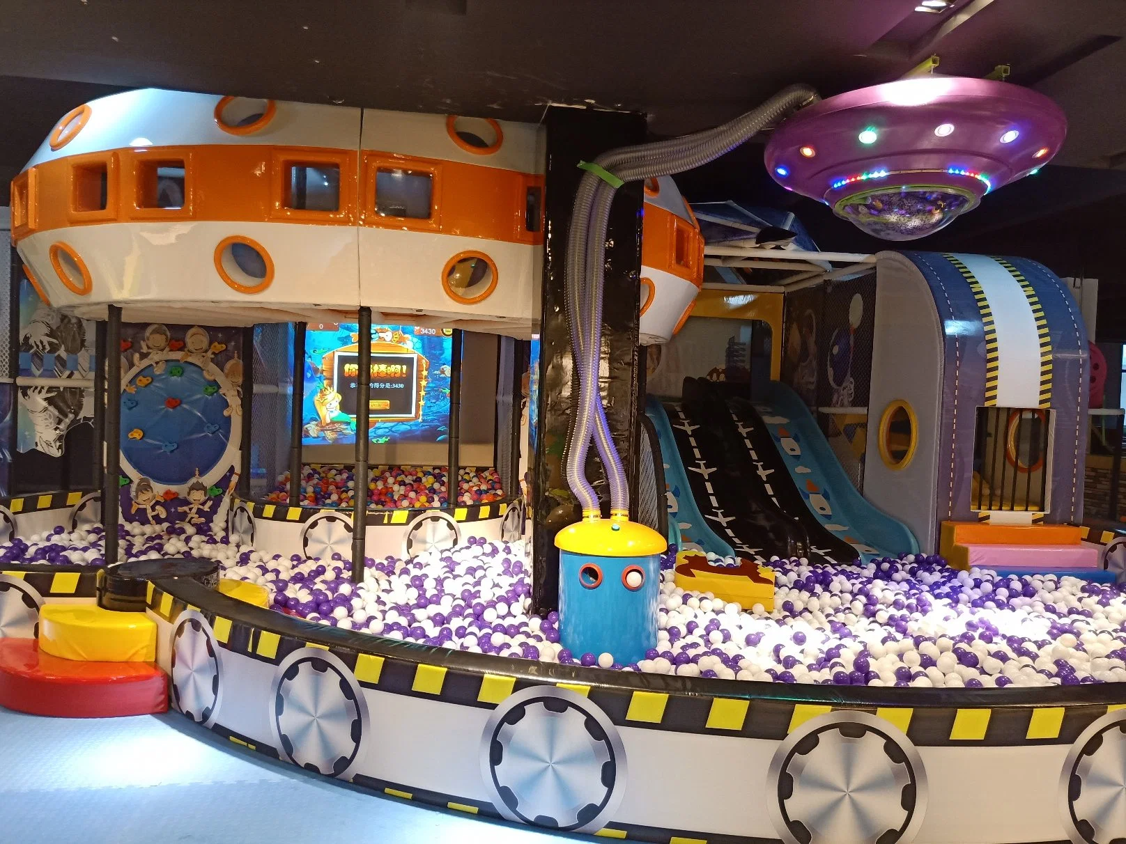 Parque de atracciones de juguete cubierto de Soft Play Trampoline Slide Ball Pit Parque infantil (TY-17006)