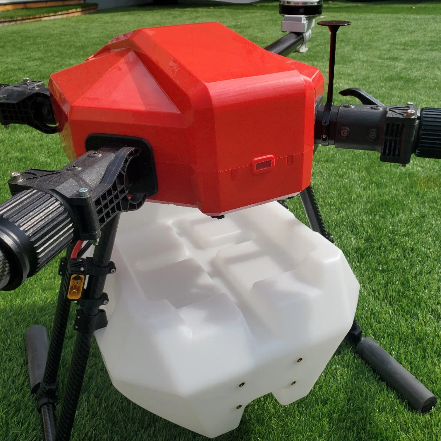 4-Axis 16L Crop Pesticide Sprayer Drone T416 Agricultural Uav for Farming