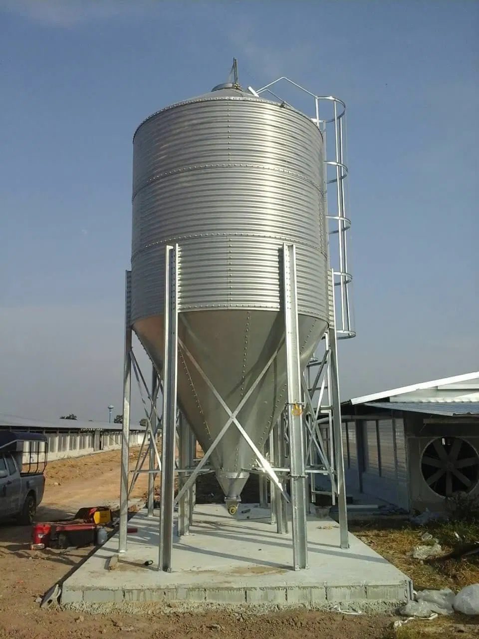 Chicken Farm Poultry Farm Layer Farm Galvanized Feed Silo with 10 Tons